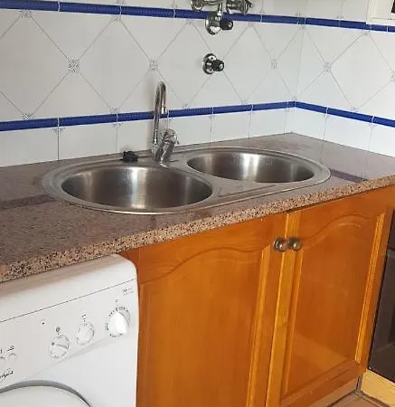 Apart. T2 Olhos De Agua Apartman *